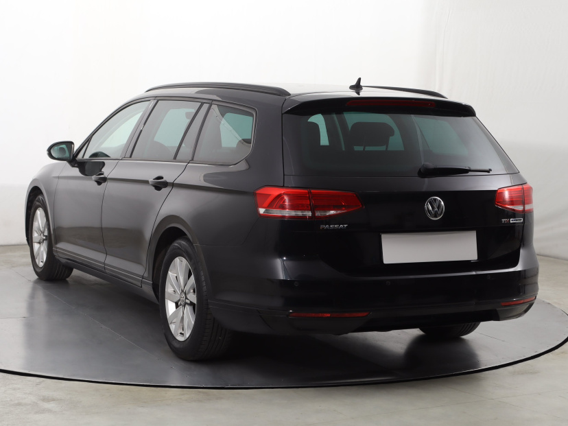 Volkswagen Passat, 2015