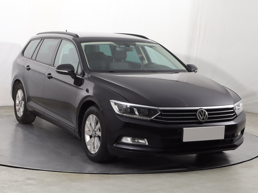 Volkswagen Passat, 2015