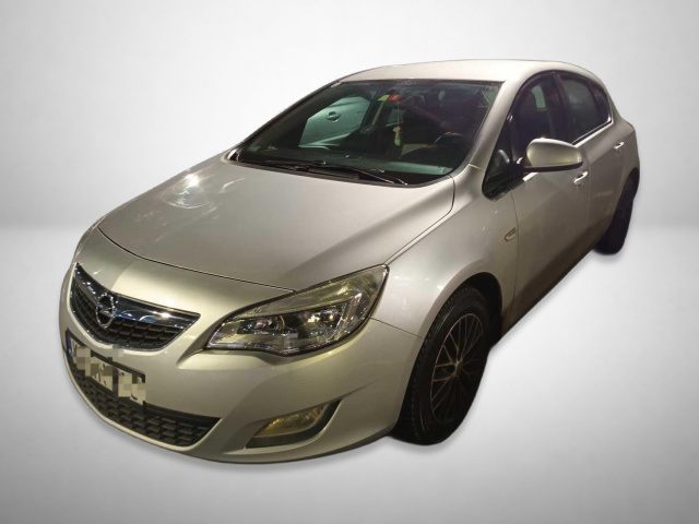 Opel Astra 2011