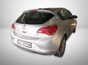 Opel Astra - 2014