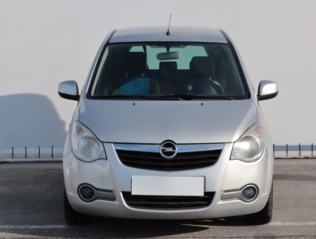 Opel Agila
