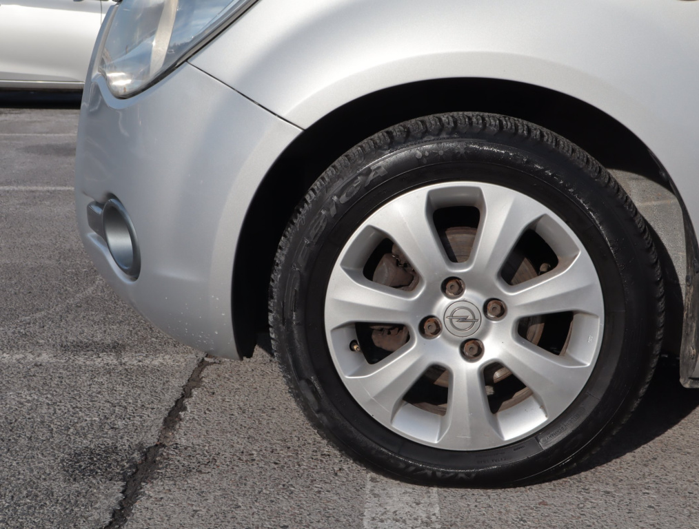 Opel Agila
