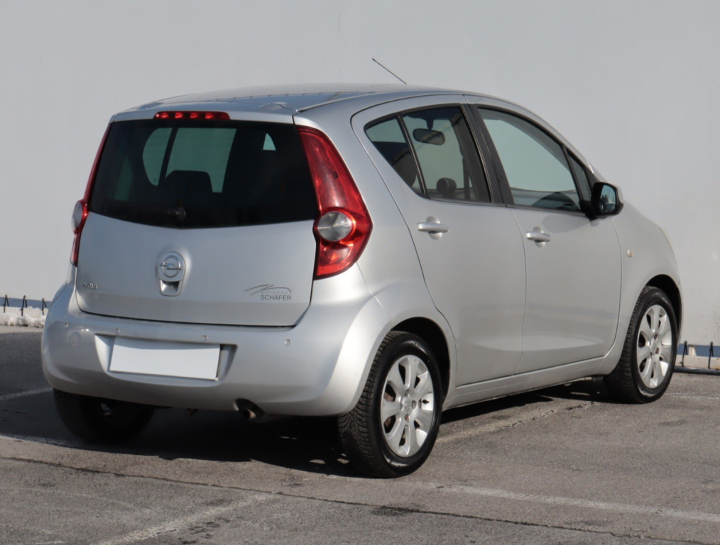 Opel Agila