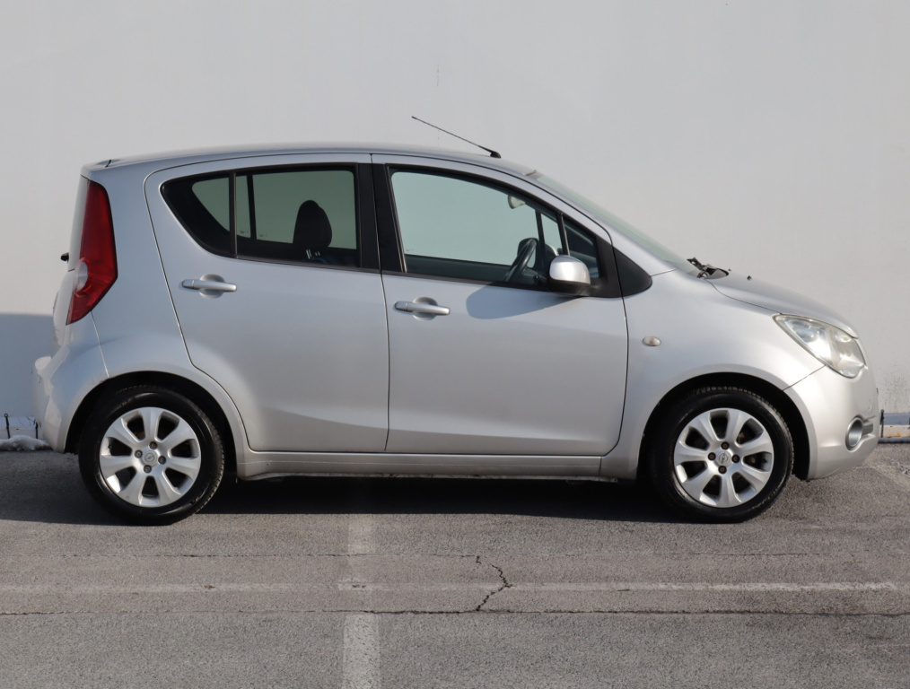 Opel Agila