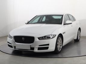 Jaguar XE - 2016