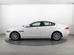 Jaguar XE - 2016