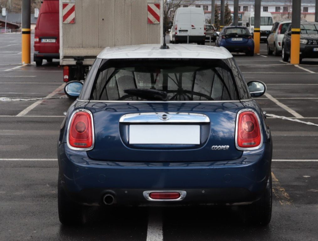 MINI 5-door