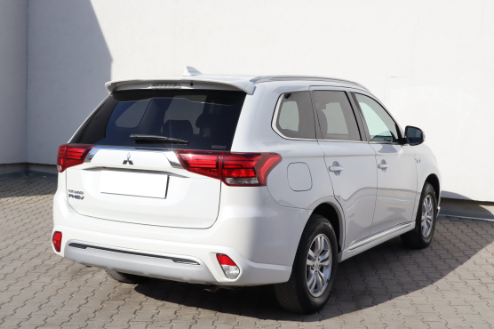 Mitsubishi Outlander 2.4 PHEV