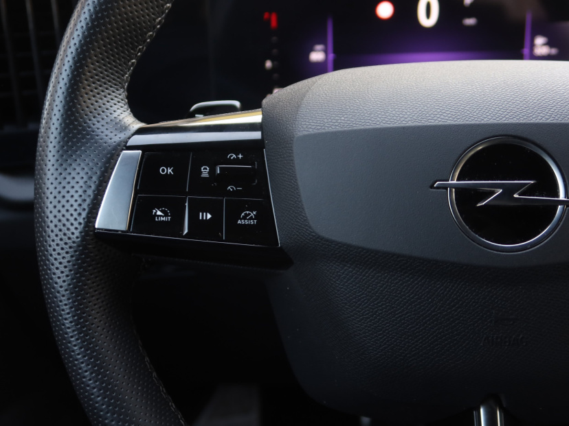 Opel Astra, 2024