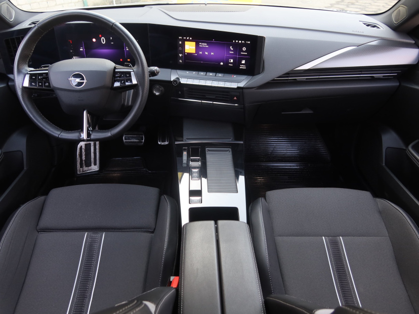 Opel Astra, 2024