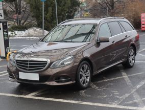 Mercedes-Benz E - 2014