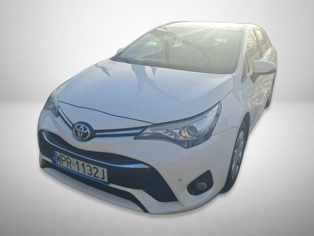 Toyota Avensis 2015
