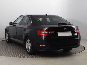 Škoda Superb - 2016