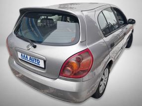 Nissan Almera - 2004