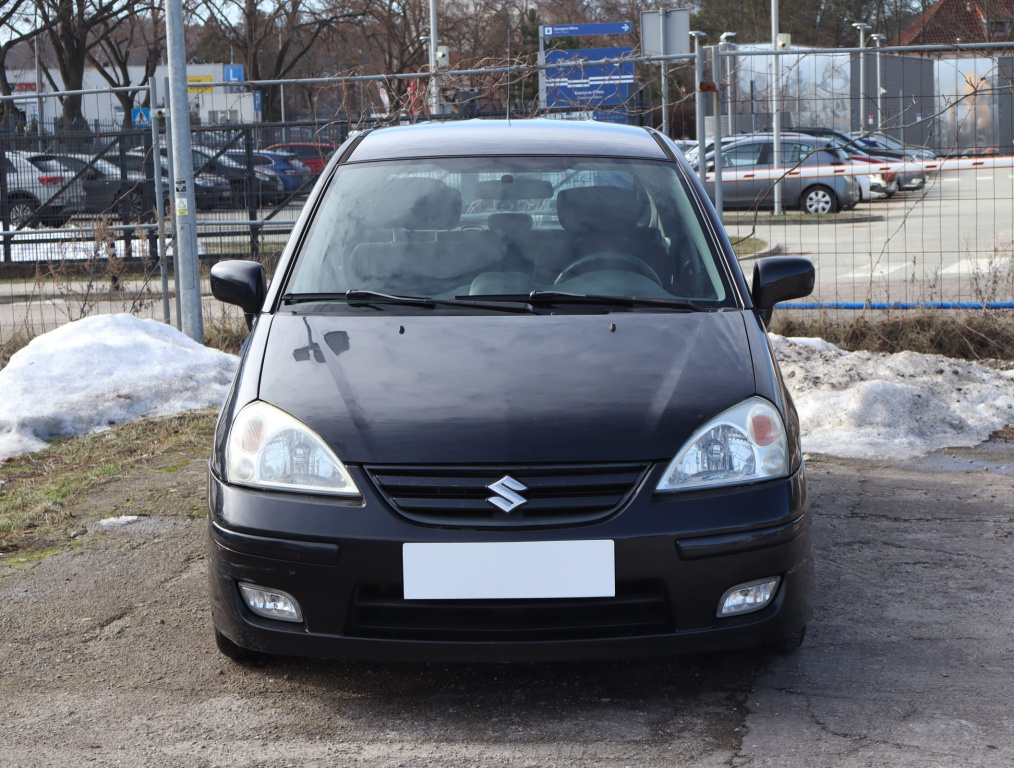Suzuki Liana