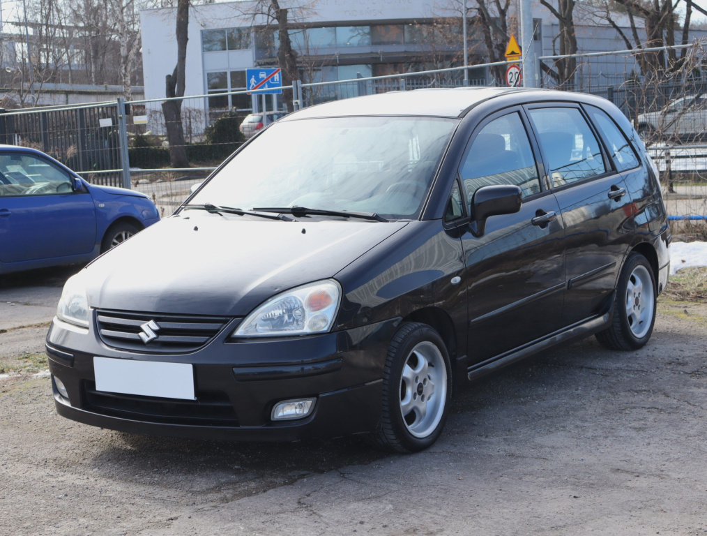 Suzuki Liana