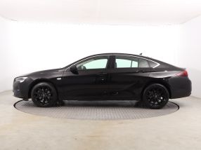 Opel Insignia - 2021