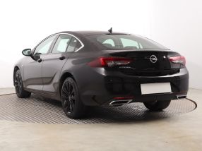 Opel Insignia - 2021