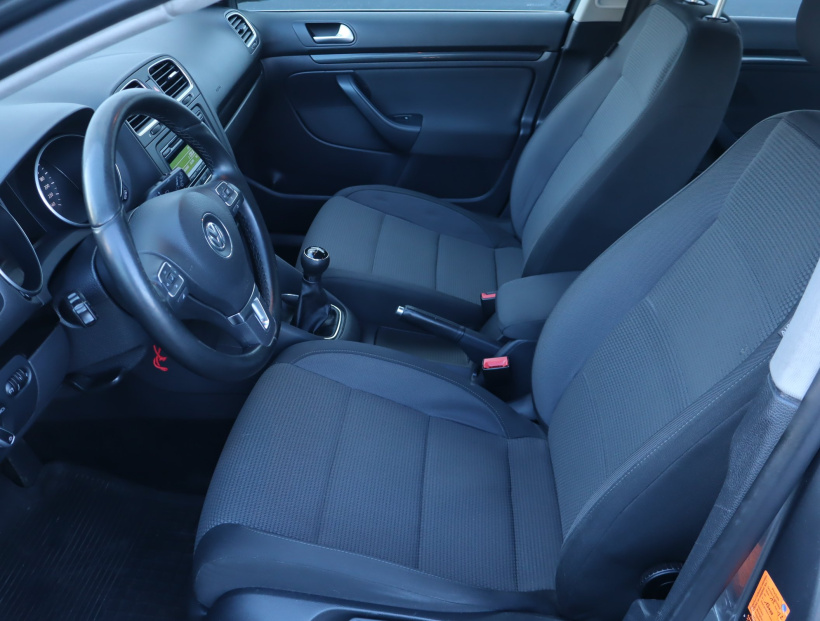 Volkswagen Golf, 2011