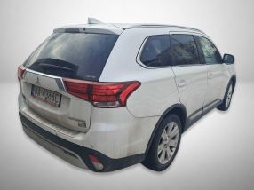 Mitsubishi Outlander - 2018