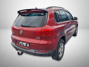 Volkswagen Tiguan - 2015