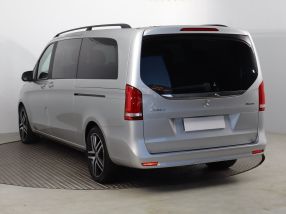 Mercedes-Benz V - 2021