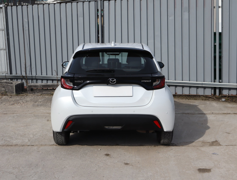 Mazda 2, 2022