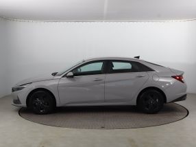 Hyundai Elantra - 2023
