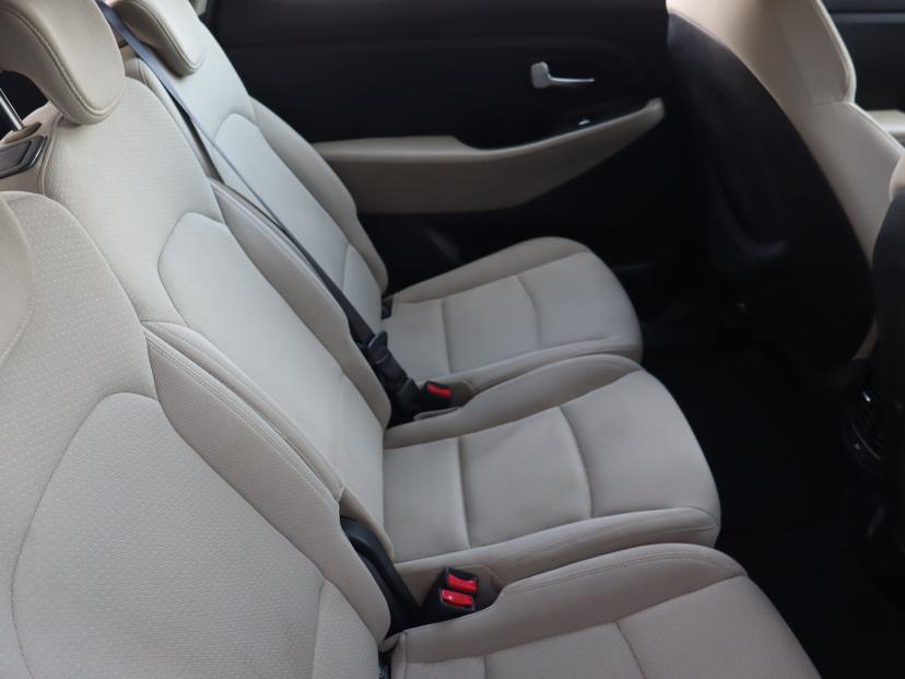 Kia Carens, 2013
