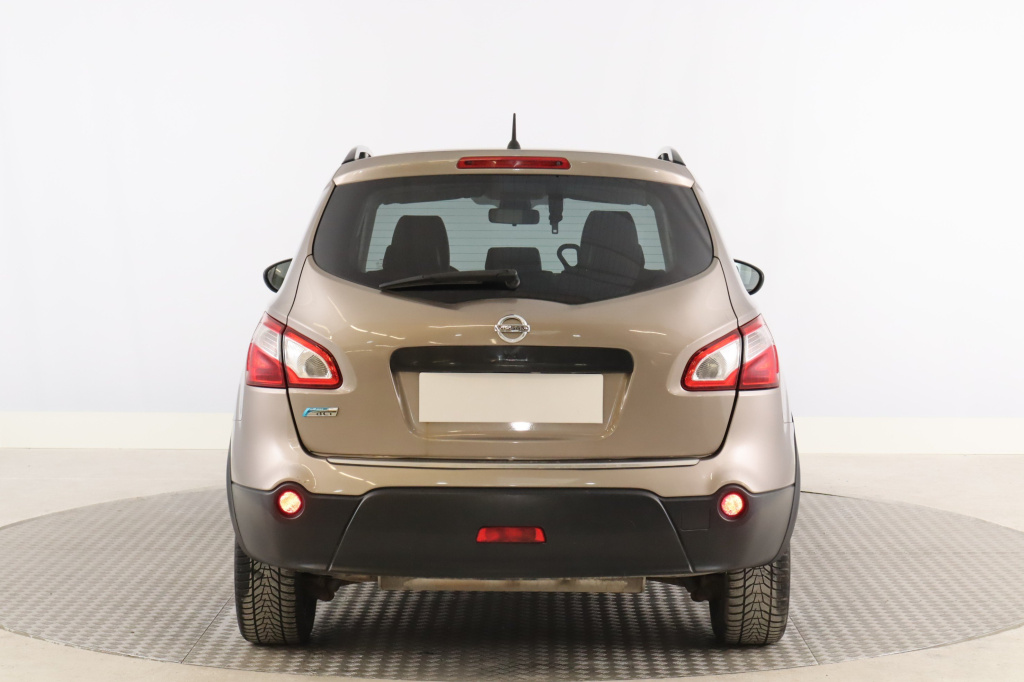 Nissan Qashqai+2