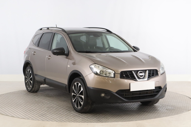 Nissan Qashqai+2 2013