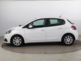 Peugeot 208 - 2015