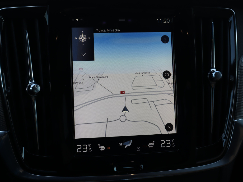 Volvo V90 Cross Country