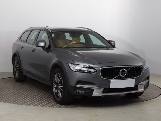 Volvo V90 Cross Country