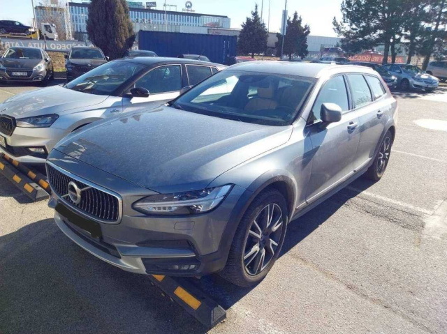 Volvo V90 Cross Country 2017