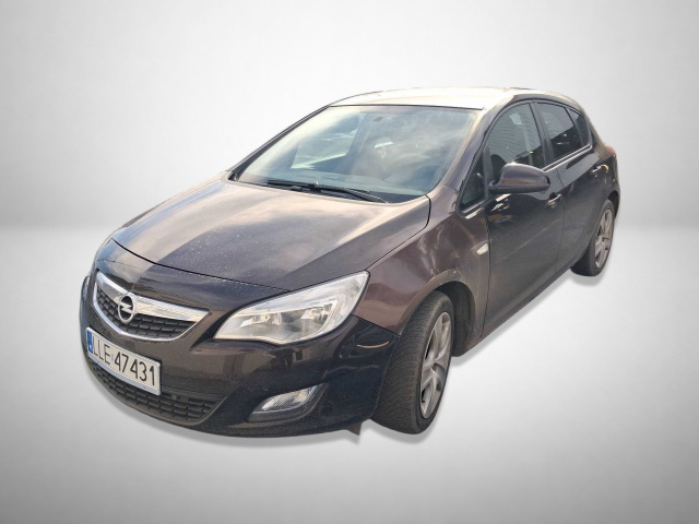 Opel Astra 2012