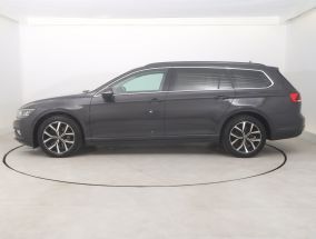 Volkswagen Passat - 2023