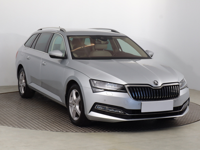 Skoda Superb 2022