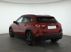 Mercedes-Benz GLA - 2020