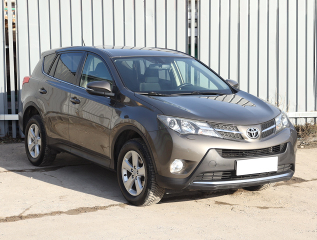 Toyota RAV4 2014