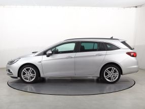 Opel Astra - 2016