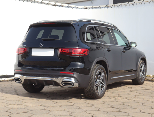 Mercedes-Benz GLB 200