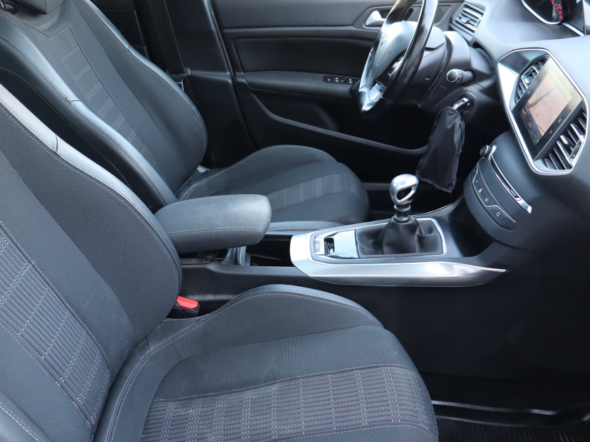 Peugeot 308, 2018