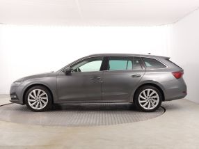 Škoda Octavia - 2022