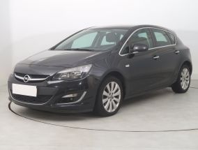 Opel Astra - 2012