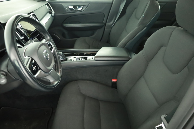 Volvo V60 Cross Country, 2021