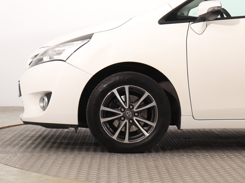 Toyota Verso, 2014