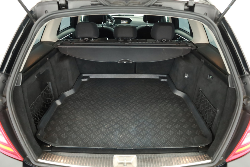 Mercedes-Benz C, 2012
