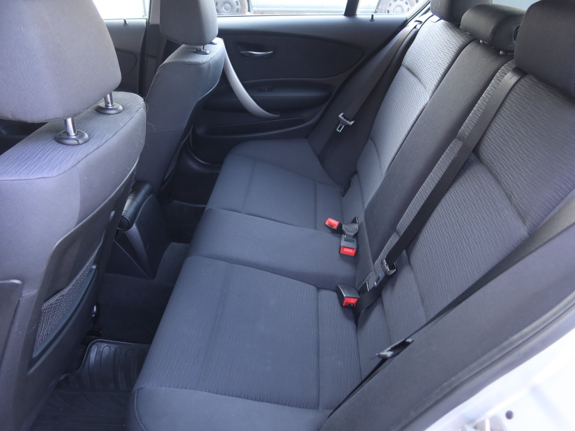 BMW 1, 2011