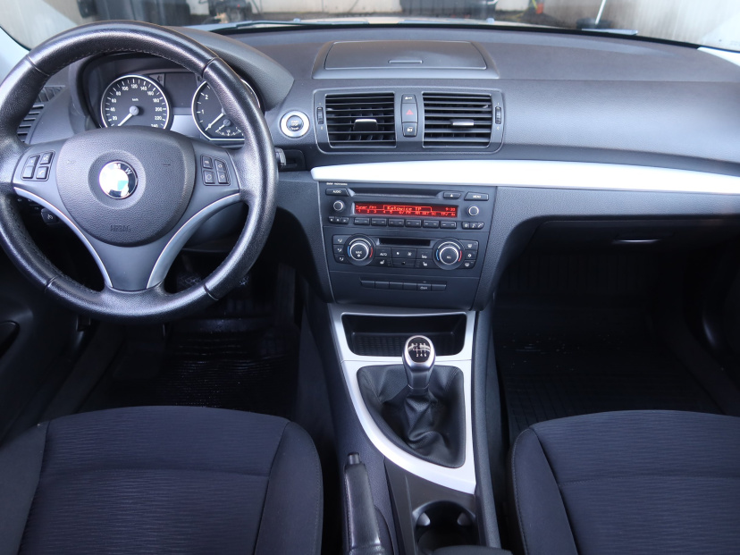 BMW 1, 2011